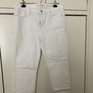 White Calvin Klein jeans